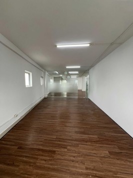 Cho thuê văn phòng 200m2 chính chủ tại phố Nguyễn Hoàng - quận Nam Từ Liêm, 3 mặt thoáng, thông sàn